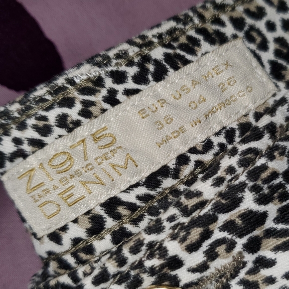 Zara Basics 1975 Denim Animal Print Jeans/Pants - Picture 9 of 9